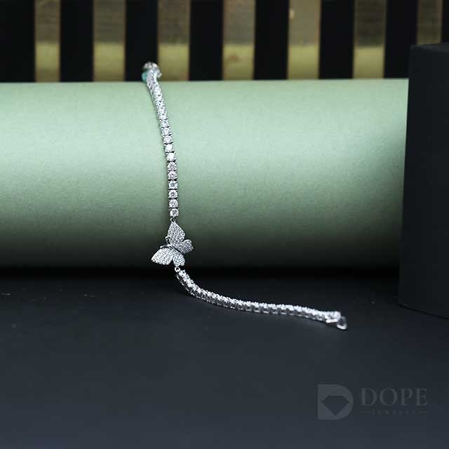 Women's Butterfly Shape Round Cut Diamond Bracelet