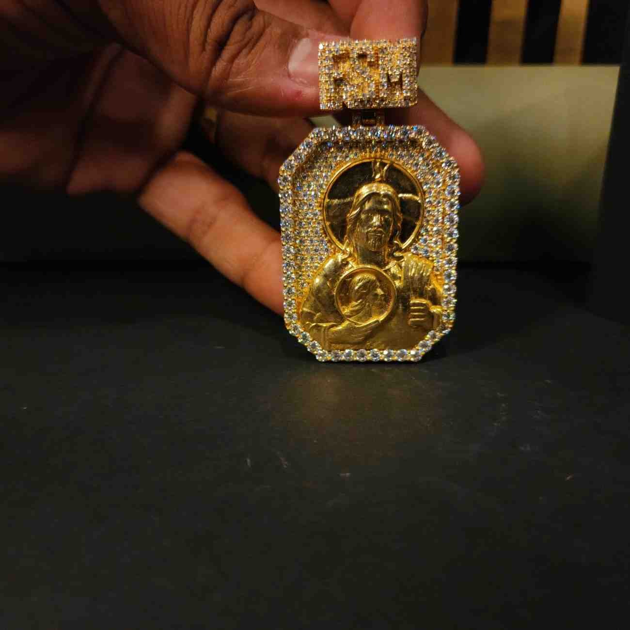 Iced Out Jesus Pendant – Gold Tone Diamond Hip Hop Pendant Alternate View