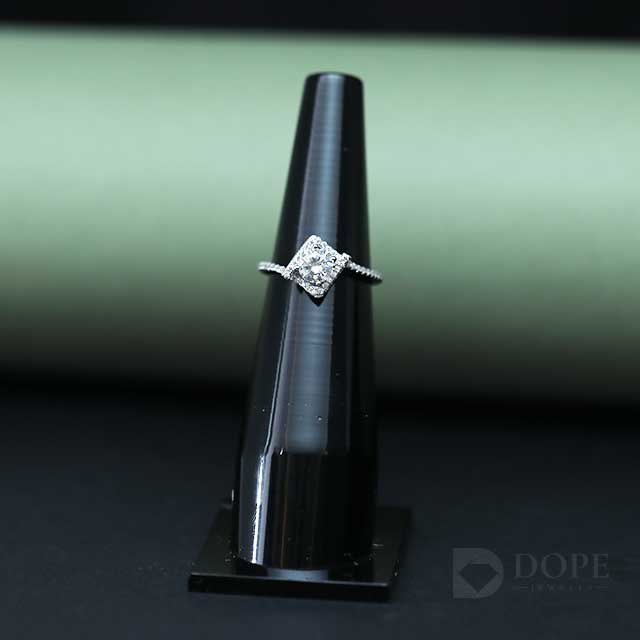 Round Cut Lab Grown Pointer Diamond Ring