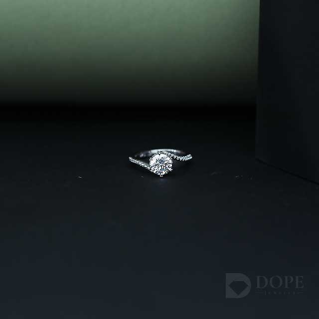 Stunning Classic Round Cut Lab Grown Diamond Wedding Ring Alternate View