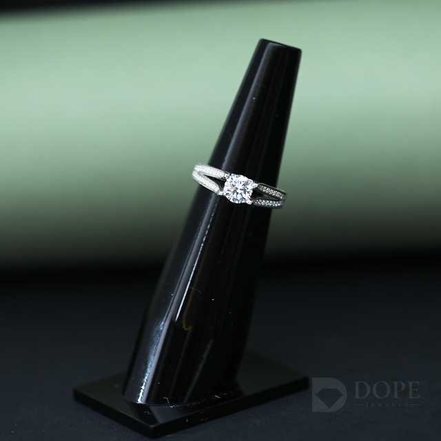 Round Brilliant Cut Clear Center Stone Double Band Diamond Ring