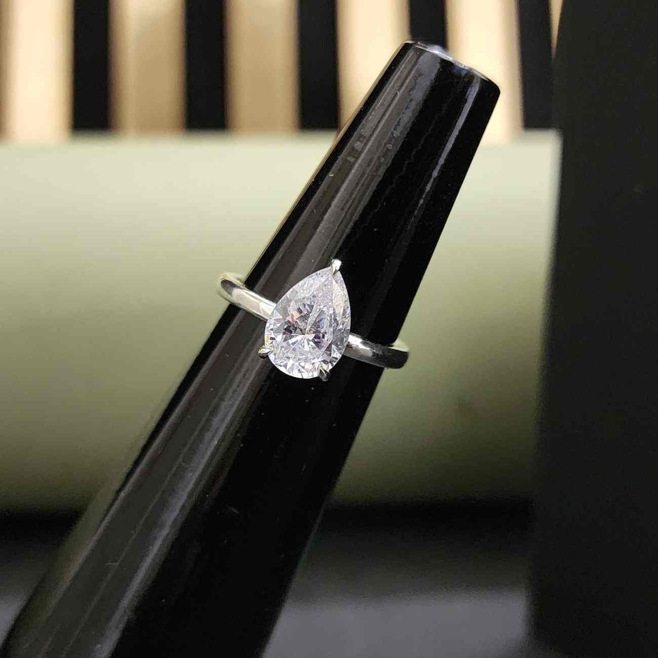 Classic Pear Cut Lab Grown Diamond Wedding Ring For Gift
