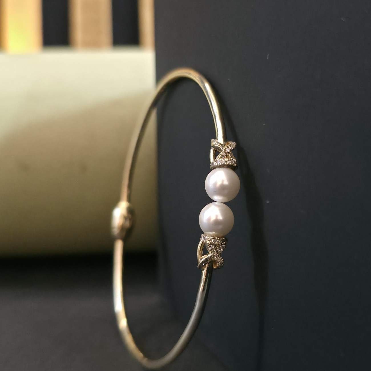 Women's Elegant Customized Pearl Diamond Bracelet Alternate View