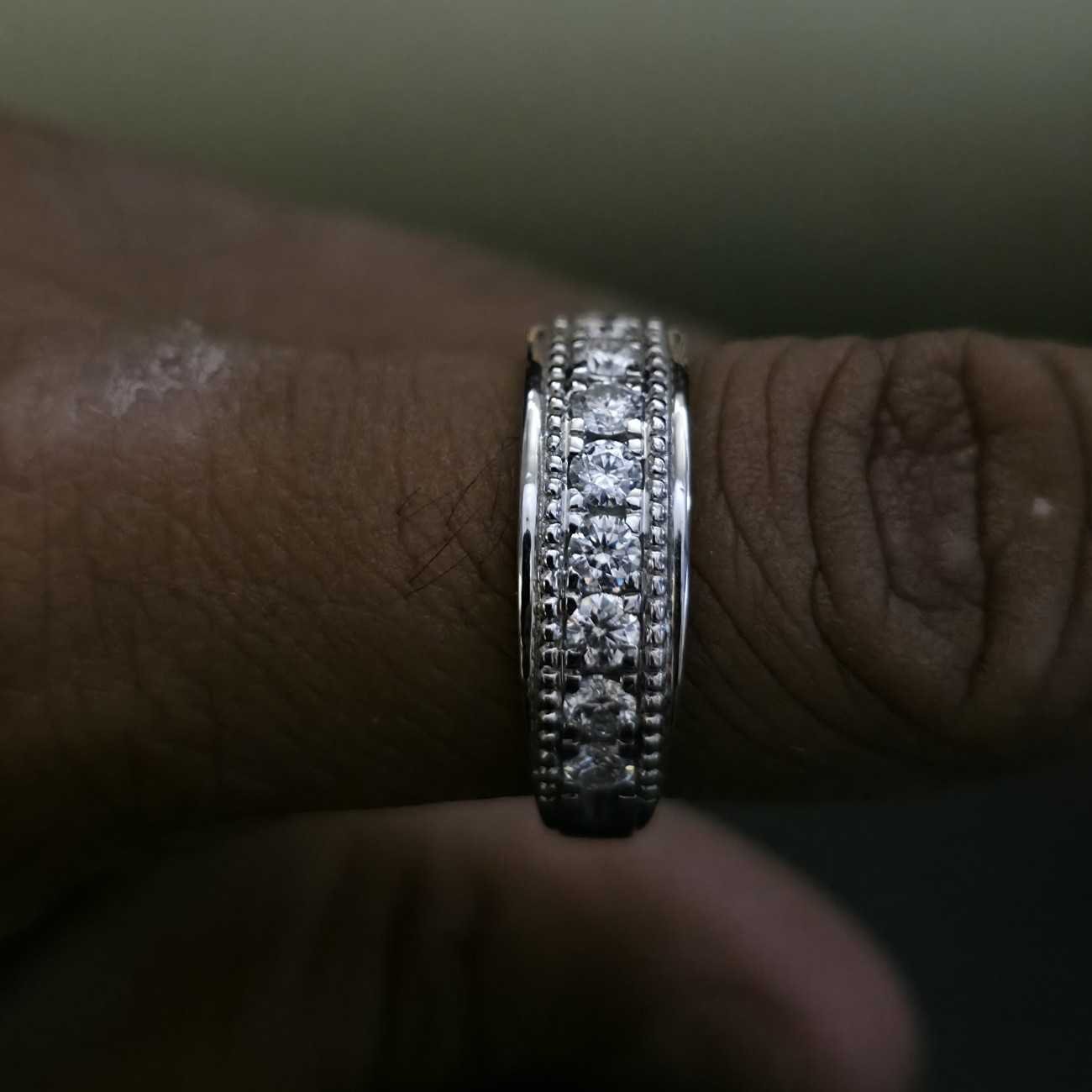 Classic Round Brilliant Lab Grown Diamond Ring Alternate View