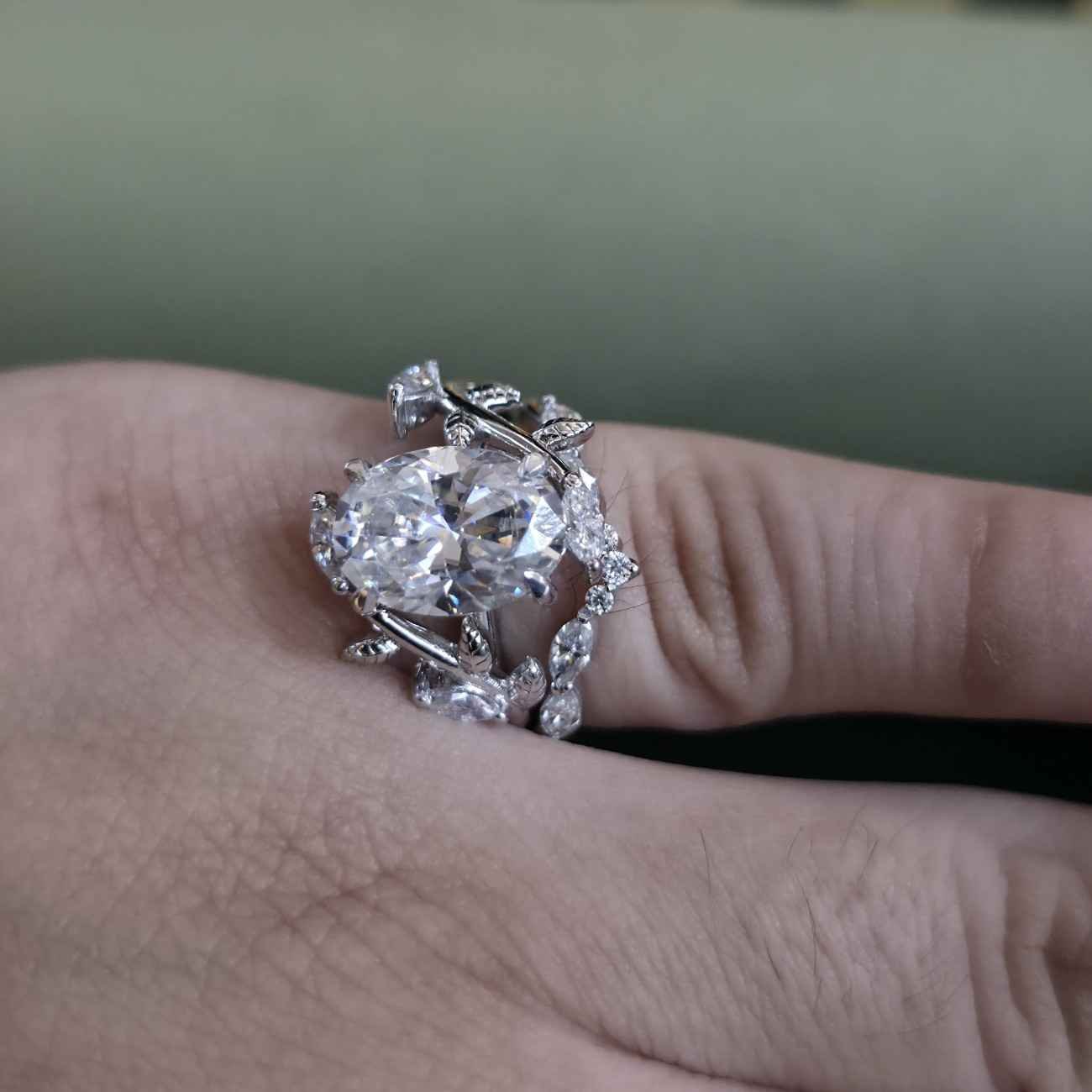 Women's vintage Floral Leaf Oval Cut Lab Grown Diamond Ring Alternate View