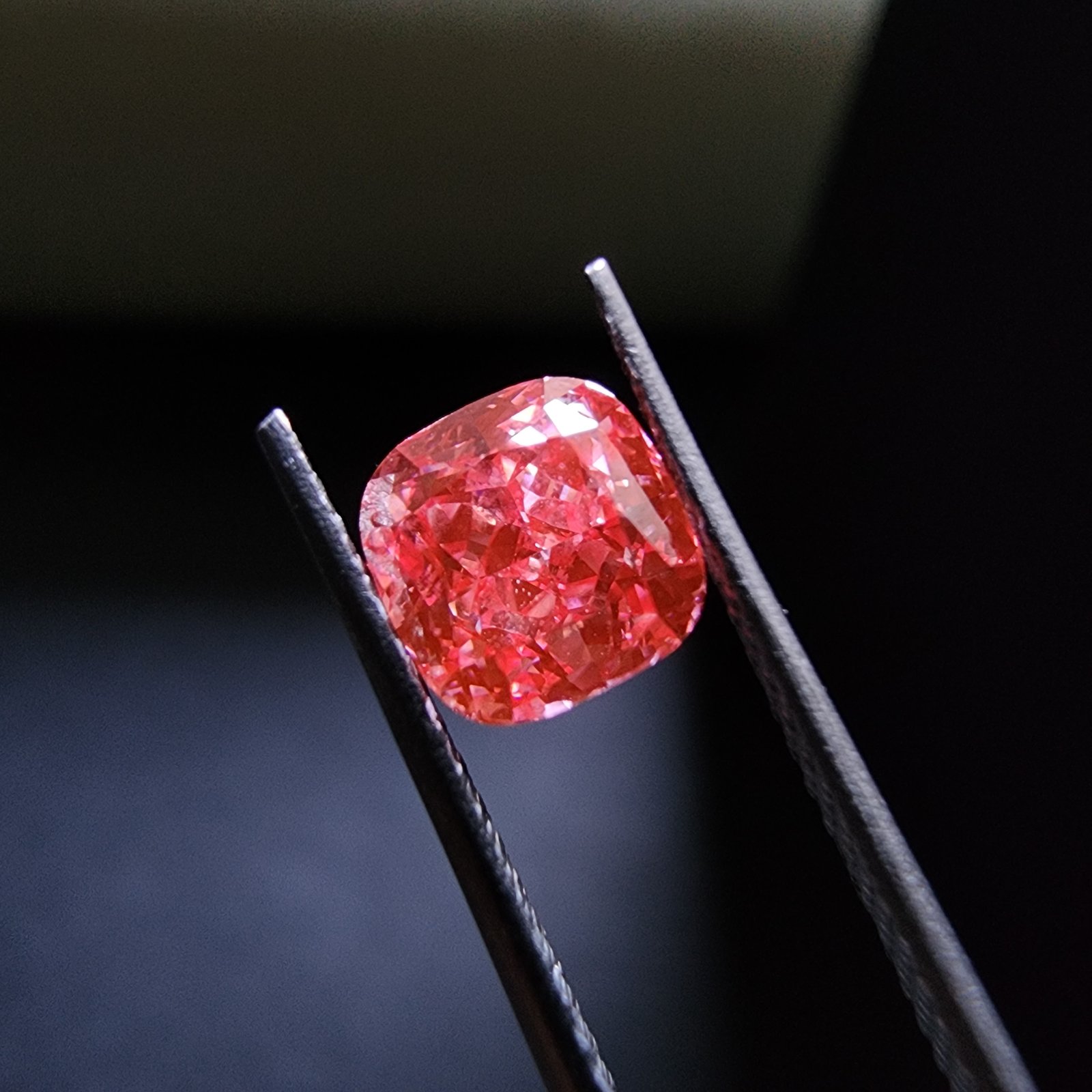 High Quality 1.00CT Cushion Cut CVD Lab Grown Filled Red Diamond