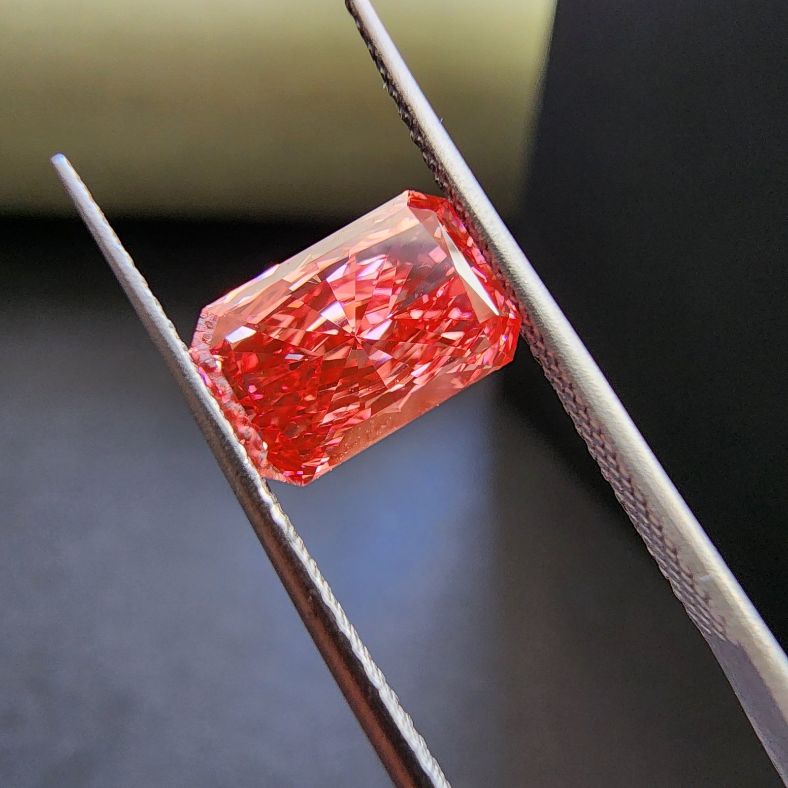 2.03CT High Quality IGI Certified Lab Grown Radiant Cut CVD Red Diamond