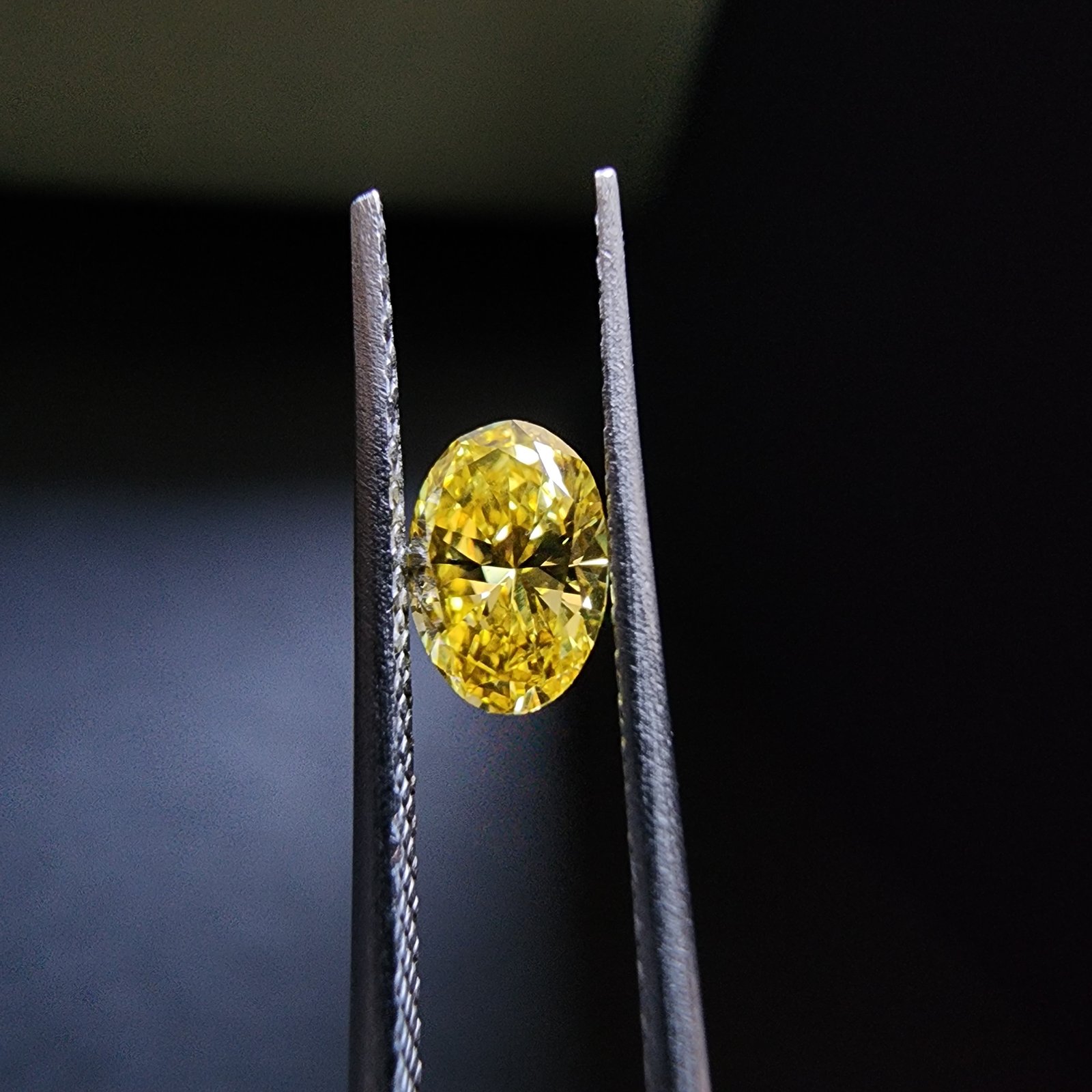 Elegant 0.37CT Fancy Yellow Color Oval Cut CVD Lab Grown Diamond