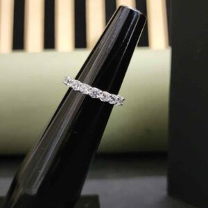Exclusive Classic Round Cut Moissanite Luxury Wedding Ring
