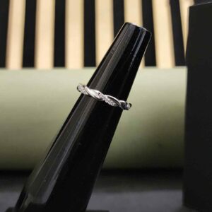 Elegant Diamond Eternity Band Ring Unique Style for Valentine's Gift