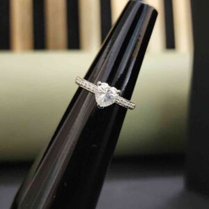 Luxury Moissanite Engagement Ring