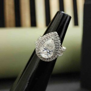 Elegant Pear Cut Moissanite Engagement Ring